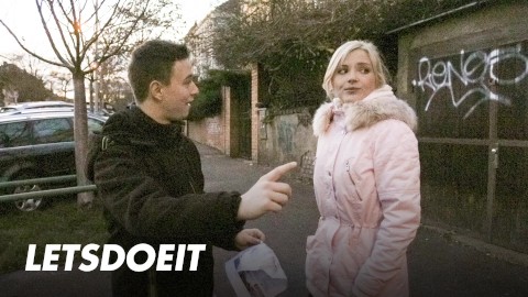 Kaşar Turist Zazie Skymm Ofisinde sert sikiş için yerli Damızlığı baştan çıkarıyor
