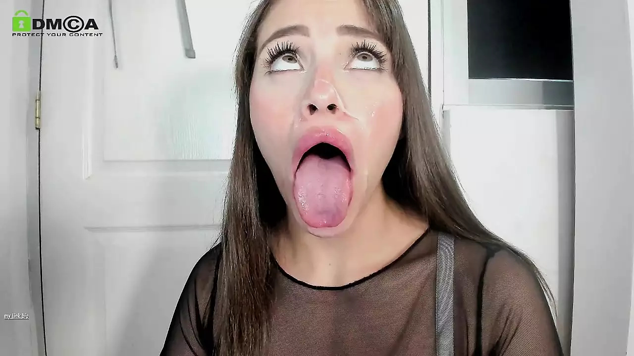 omg'ye saldırana kadar yüzümü sikişiyorlar