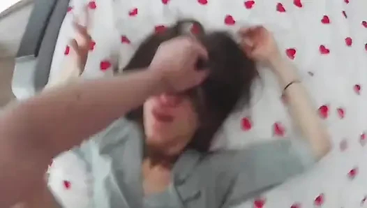 Gerçek aldatmaca. Arkadaşlarım karımı götünden sikiyorlar.